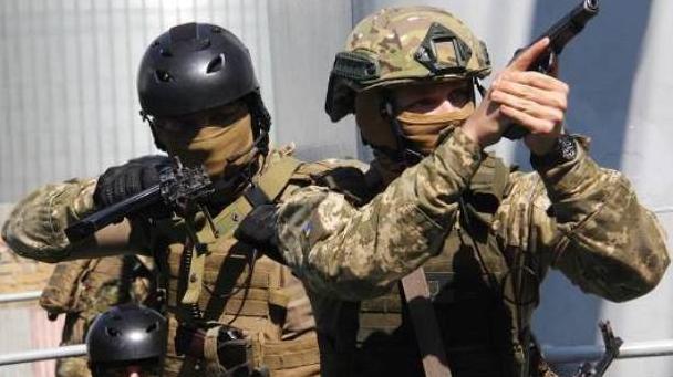 Статья Правоохранители проводят обыски в 15 областях у экс-руководства бывшего Миндоходов Утренний город. Киев