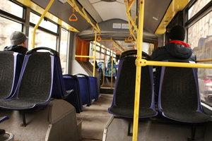 Статья В Киеве меняется работа троллейбусов из-за реконструкции путепровода возле «Нивок» (схемы) Утренний город. Киев