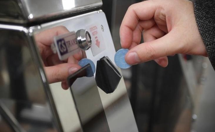 Стаття Первыми от использования жетонов откажутся станции метро с небольшим пассажиропотоком Утренний город. Київ