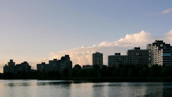 Статья В Киеве будут обустроены новые парки и скверы Утренний город. Киев