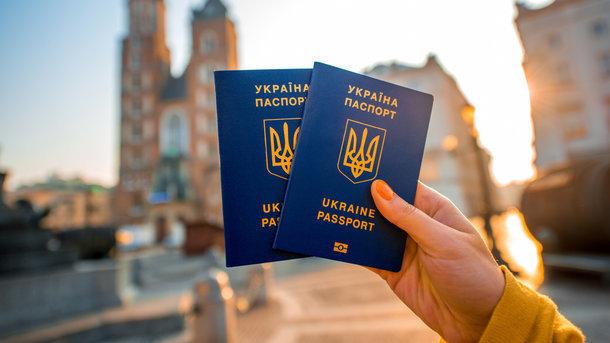 Статья Месяц безвиза: сколько украинцев съездили в ЕС и кому отказали Утренний город. Киев