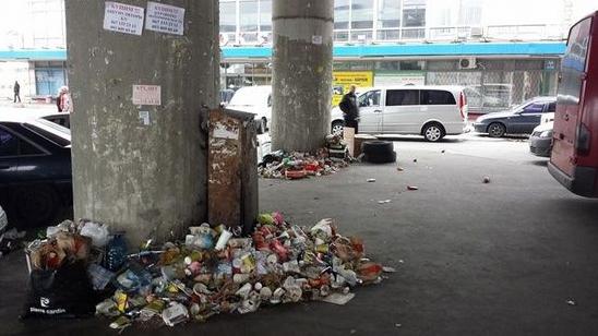 Стаття Власти намерены решить проблему мусора в Киеве за три года Утренний город. Київ