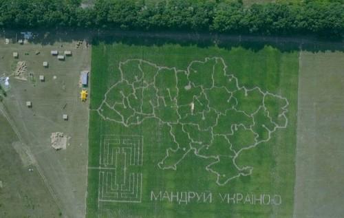 Стаття Під Києвом з'явився найбільший в Європі лабіринт з кукурудзи. ФОТО Ранкове місто. Київ