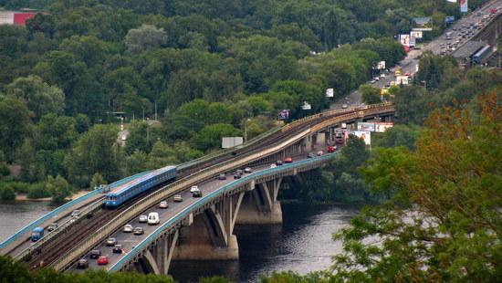 Стаття В Киеве отремонтируют два важных моста Утренний город. Київ
