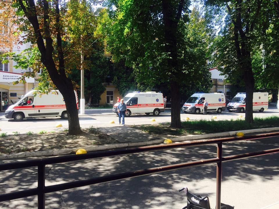 Стаття В Киев снова доставили борт с тяжелоранеными военными Ранкове місто. Київ