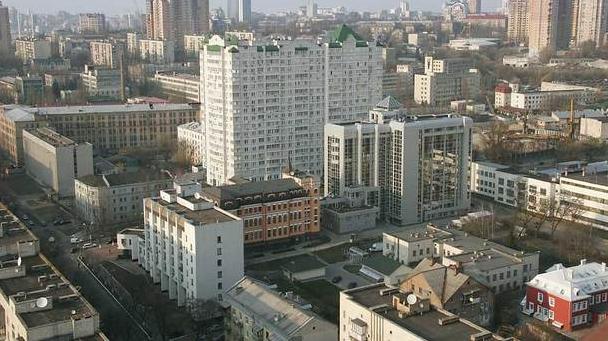 Статья Как в Киеве создать свою аллею со скульптурами Утренний город. Киев