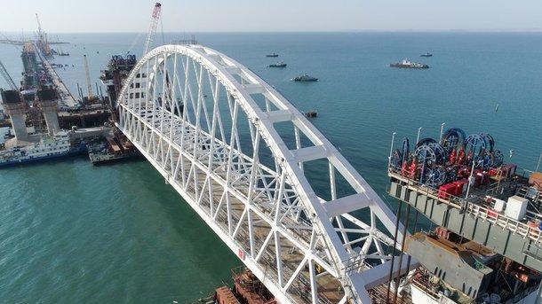 Стаття В России рассказали, как будут отпугивать «диверсантов» от Крымского моста Ранкове місто. Київ