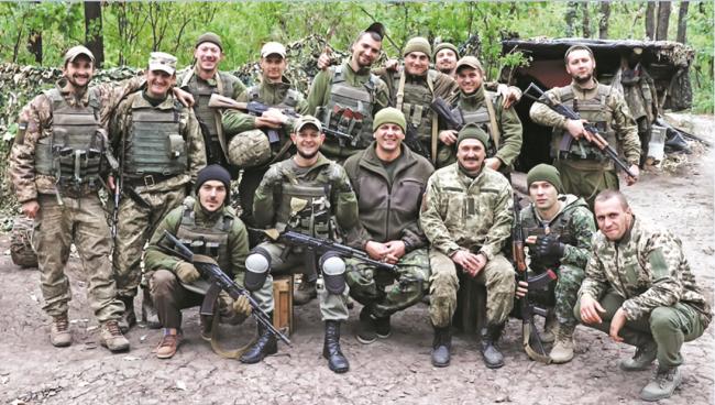 Стаття Рота «39-А»: День из жизни на передовой подразделения ВСУ, которое держит оборону вблизи Авдеевки Ранкове місто. Київ