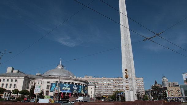 Стаття В Киеве на площади Победы станет безопаснее ездить Утренний город. Київ
