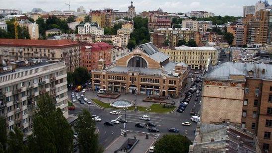 Статья В Киеве реорганизуют движение автотранспорта на Бессарабской площади Утренний город. Киев