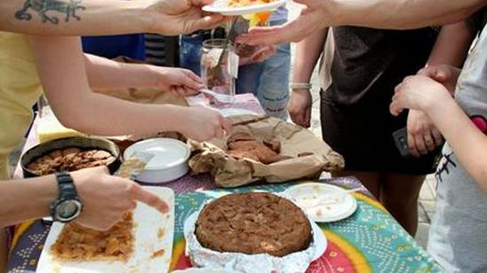 Статья В столице открыли шестой пункт бесплатного питания и обогрева Утренний город. Киев