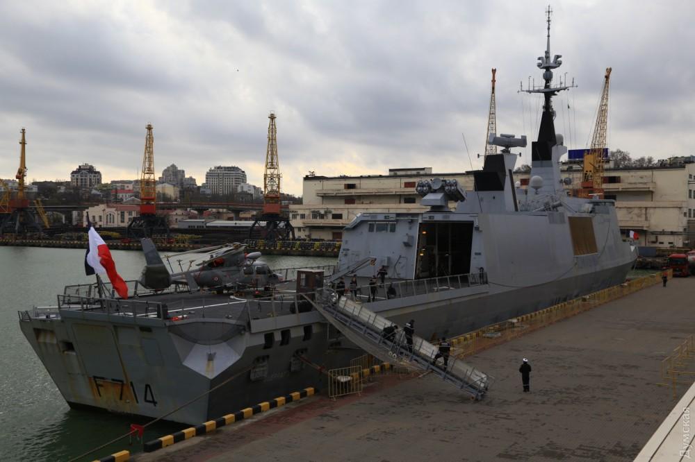 Стаття Французский фрегат-«невидимка» присоединился к американскому эсминцу в одесском порту Ранкове місто. Київ