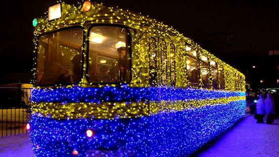 Стаття Новый год 2018: в Киеве запустят праздничный трамвайчик Ранкове місто. Київ