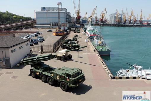 Стаття Сухопутные части ВМС Украины объединяют в Корпус морской пехоты Ранкове місто. Київ
