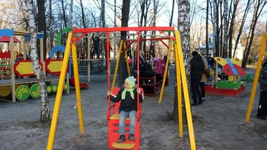 Стаття В Святошинском районе появилась инклюзивная площадка для детей Ранкове місто. Київ