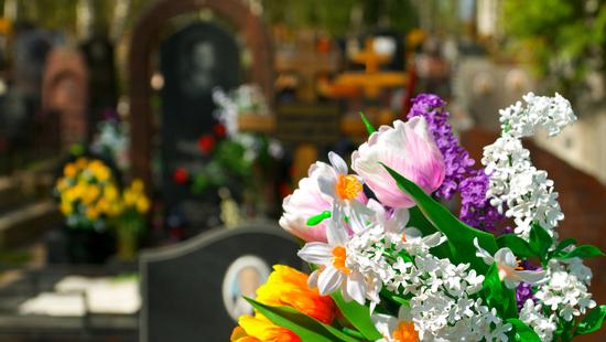 Стаття С 15 апреля на киевских кладбищах будут дежурить «скорые» Ранкове місто. Київ