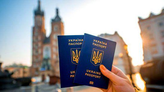 Стаття Куда украинцы могут поехать без виз? (ИНФОГРАФИКА) Ранкове місто. Київ