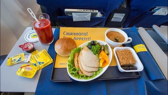 Стаття В одесских поездах будут кормить как в самолетах (ФОТО) Ранкове місто. Київ