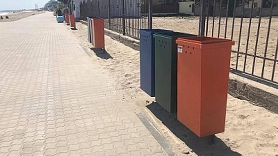 Стаття На пляжах Затоки отдыхающих просят сортировать мусор Ранкове місто. Київ