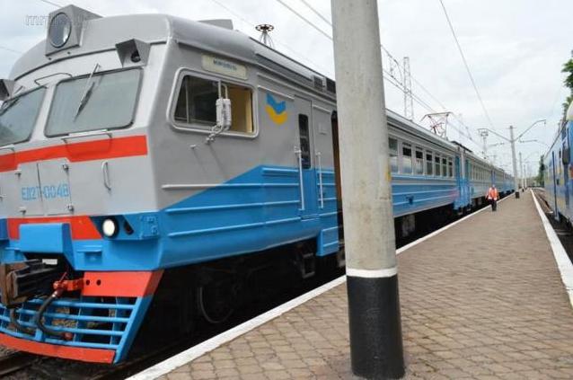 Стаття В Мариуполь прибывает новый электропоезд, рассчитанный на 1000 пассажиров Ранкове місто. Київ