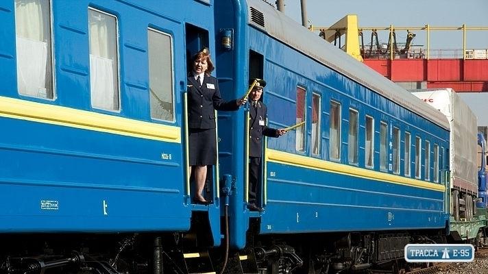Стаття «Укрзалізниця» назначила три дополнительных поезда из Одессы на Троицу Ранкове місто. Київ