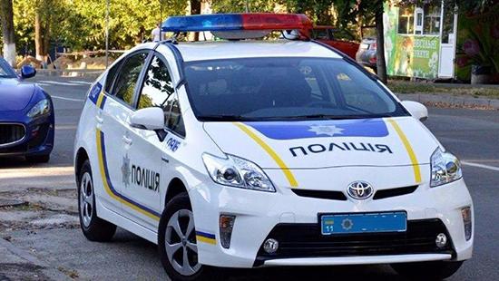 Стаття В Киеве полиция покатает детей на патрульных автомобилях Ранкове місто. Київ