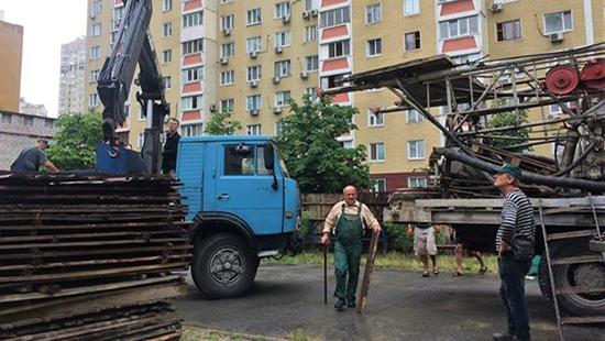 Стаття На Позняках приступили к строительству бювета Ранкове місто. Київ