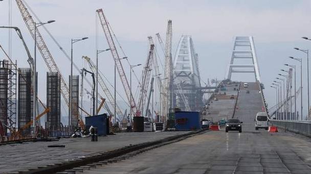 Стаття Названа самая уязвимая часть проблемного Крымского моста Ранкове місто. Київ