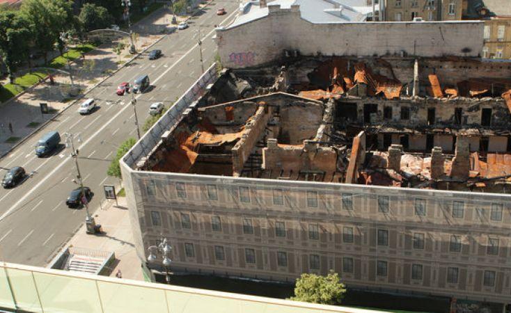 Стаття Сгоревшему гастроному на Крещатике вернут прежний вид Ранкове місто. Київ