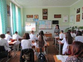 Стаття Минобразования создает службу «школьных ревизоров» в каждой области Ранкове місто. Київ