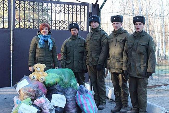 Стаття Харьковские гвардейцы собирают подарки для детей, пострадавших на Донбассе Ранкове місто. Київ