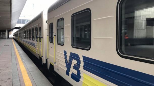 Стаття В Украине к поезду «четырех столиц» добавили плацкартные вагоны Ранкове місто. Київ