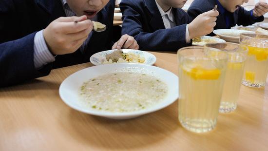 Стаття В столичных школах усилят контроль за качеством питания Ранкове місто. Київ