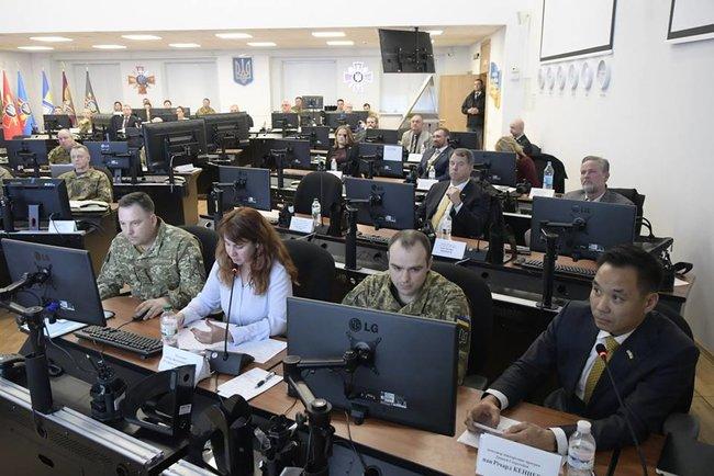 Стаття США передали Украине новое IT-оборудование для Генштаба ВСУ Ранкове місто. Київ