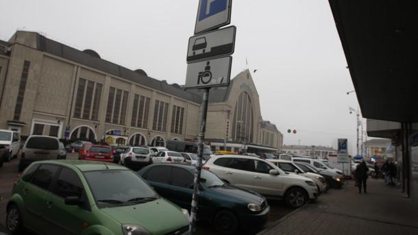 Стаття В Киеве реконструируют площадь возле вокзала: что изменится? Ранкове місто. Київ
