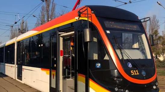 Стаття На Троещине будут курсировать новые трамваи (ФОТО) Ранкове місто. Київ