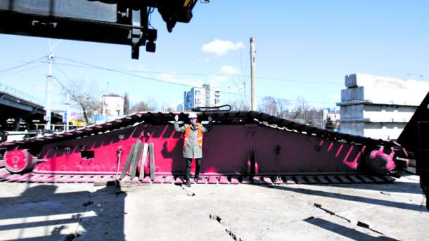 Стаття Снос Шулявского моста: демонтировать конструкции будет кран-гигант Ранкове місто. Київ