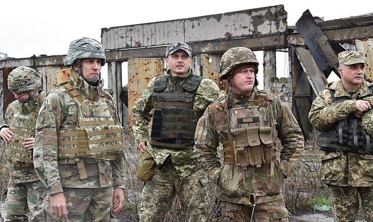Стаття Американські військові відвідали позиції ЗСУ поблизу Авдіївки. ФОТО Ранкове місто. Київ