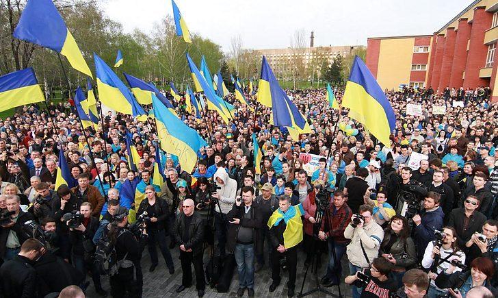 Стаття Пять лет назад в Донецке прошел последний мирный митинг за единую Украину. ФОТО Ранкове місто. Київ