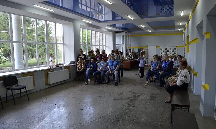 Стаття На Донеччині волонтери відновили будинок культури в селі на лінії фронту. ФОТО Ранкове місто. Київ