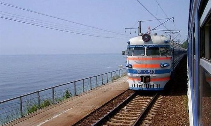 Стаття Укрзалізниця відкрила продаж квитків на 22 літніх поїзди до морських курортів Ранкове місто. Київ