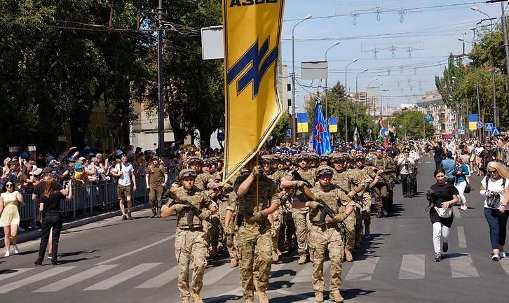 Стаття Військовий парад і масові гуляння: Маріуполь відзначав п’яту річницю звільнення від бойовиків. ФОТО Ранкове місто. Київ