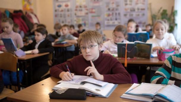 Стаття В Украине отменили обязательную школьную форму Ранкове місто. Київ