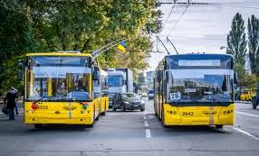 Стаття В общественном транспорте Киева запустили новый вид оплаты проезда - QR-билет Ранкове місто. Київ