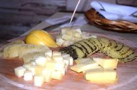 Стаття Переселенці з Криму виготовляють на Черкащині 20 видів крафтових сирів Ранкове місто. Київ