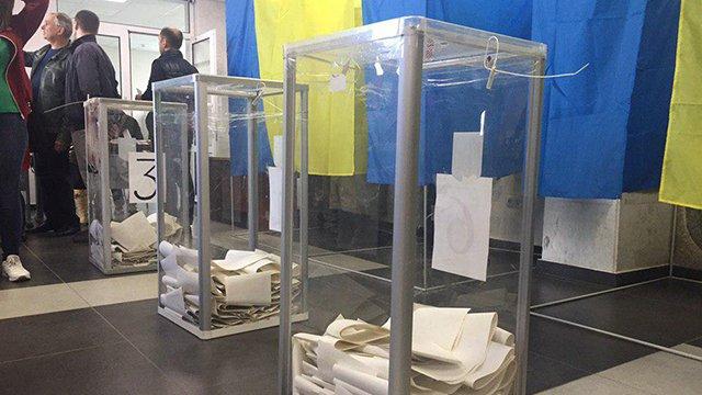 Стаття Куди звертатися у разі порушень на виборах: ДБР відкриває гарячу лінію Ранкове місто. Київ
