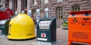 Стаття Мінрегіон пропонує збільшити кількість смітників у громадських місцях Ранкове місто. Київ