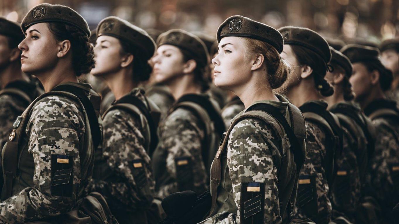 Стаття «Отважные и прекрасные»: в рядах ВСУ числится более 12 тысяч женщин-ветеранов АТО Ранкове місто. Київ