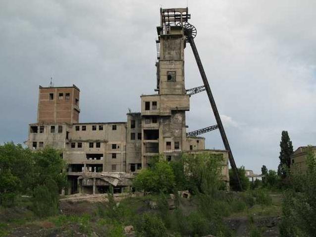 Стаття У «ЛДНР» планують закрити половину діючих шахт. Майже 30 тис. гірників звільнять Ранкове місто. Київ