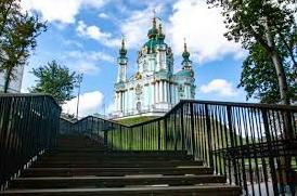 Стаття У Києві відкрили сходи від Алеї художників до Андріївської церкви (ФОТО) Ранкове місто. Київ